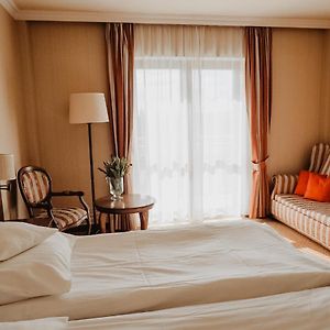 Standard Zimmer mit zwei Einzelbetten